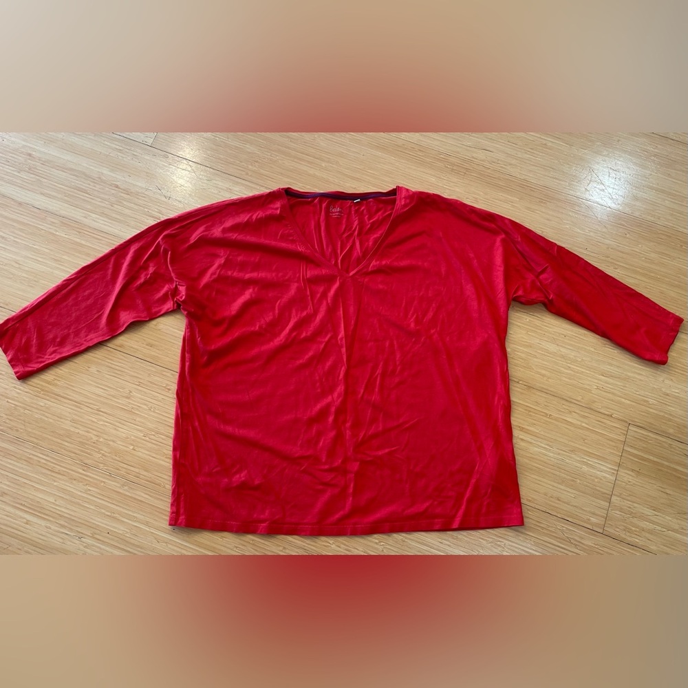 Boden V-Neck Tee Large